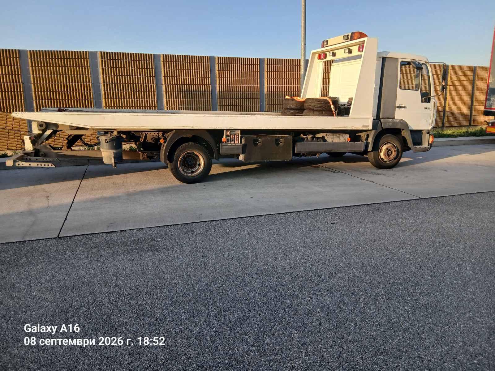 Реален автомобил на PIER ASSIST за пътна помощ в София